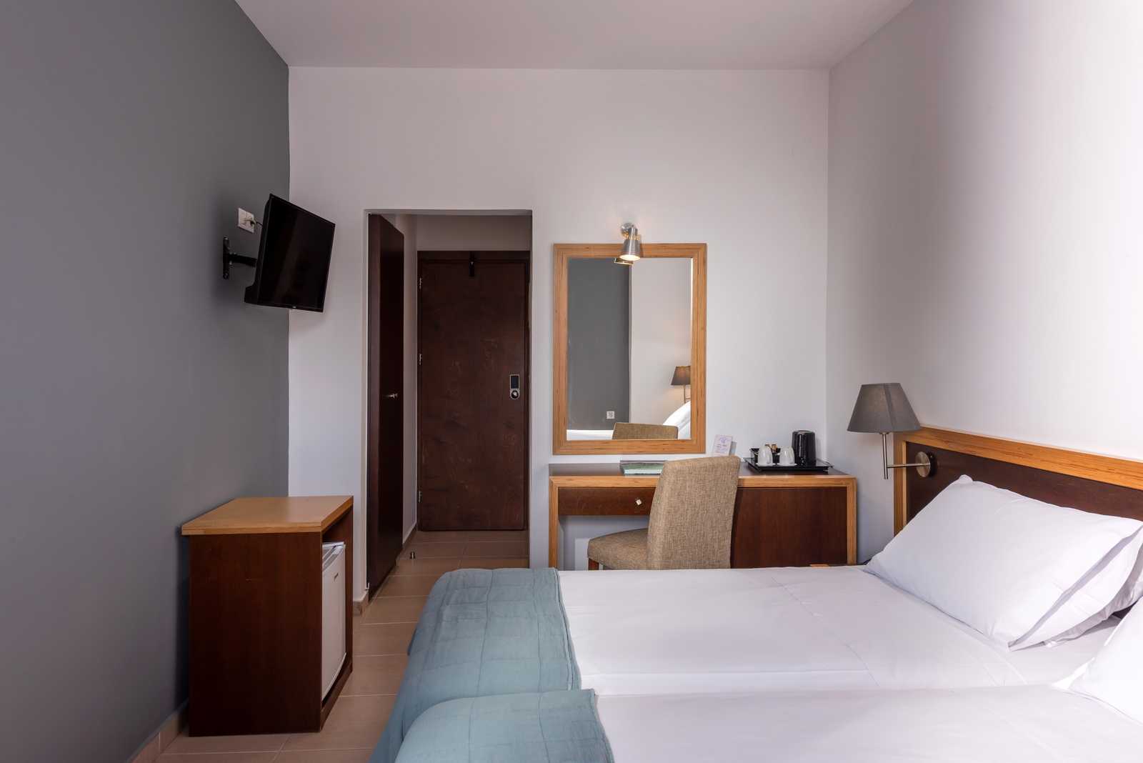 Double Room Bedroom, TV