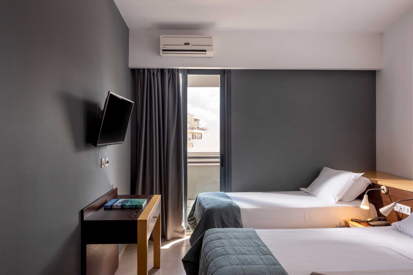 Double Room Bedroom, TV