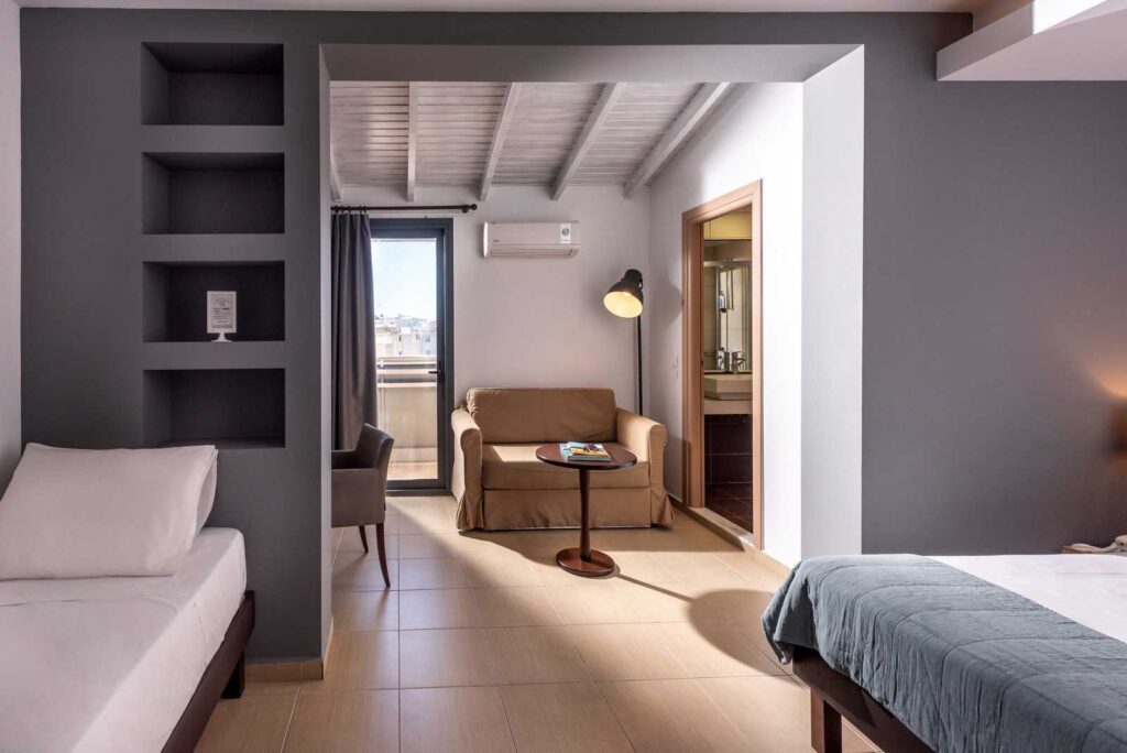 Triple Room Iraklion Hotel 015